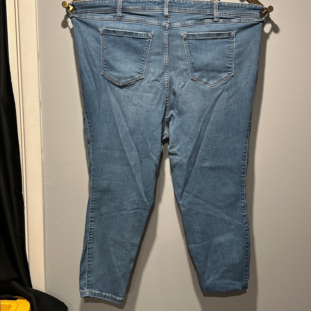 Torrid Luxe Super skinny super soft - Picture 3 of 4
